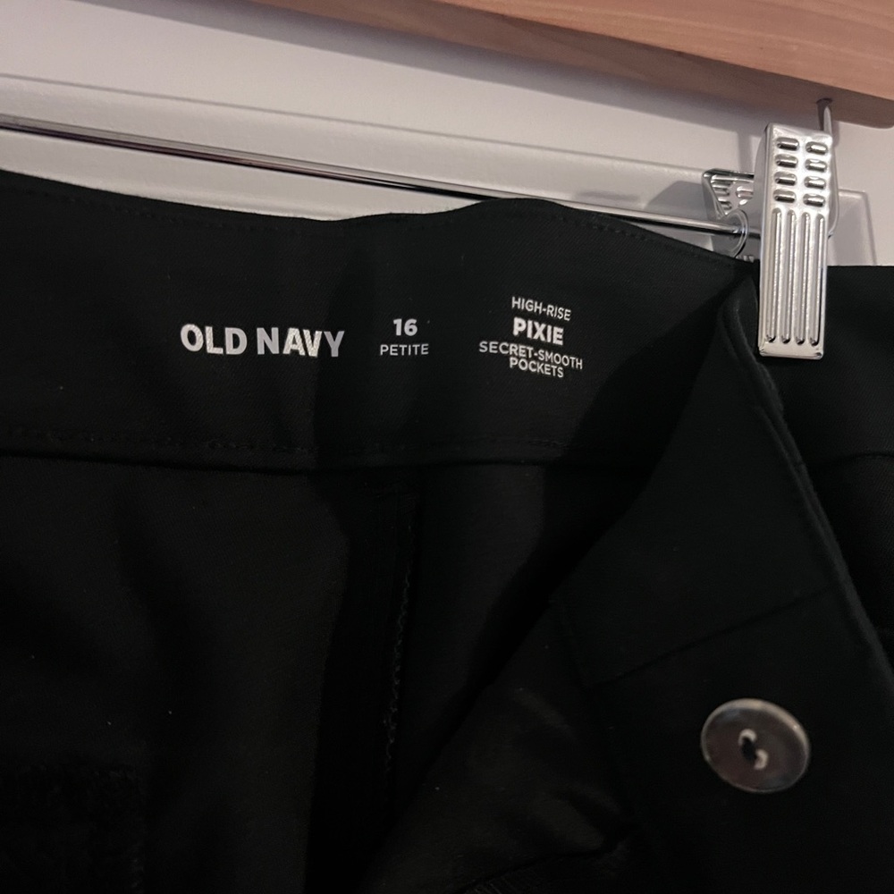 Old Navy Pixie Pants NWT - Picture 4 of 4